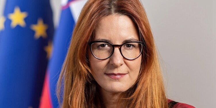 V parlamentu bodo govorili o imenovanju Andreje Katič na čelo ministrstva