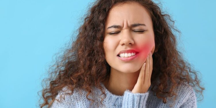 Vas boli zob? Naravna zdravila proti zobobolu