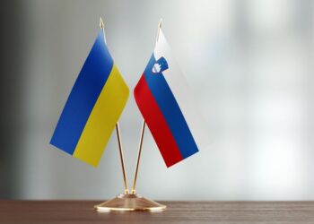 Slovenija z milijonom evrov za podporo Ukrajini za nabavo streliva