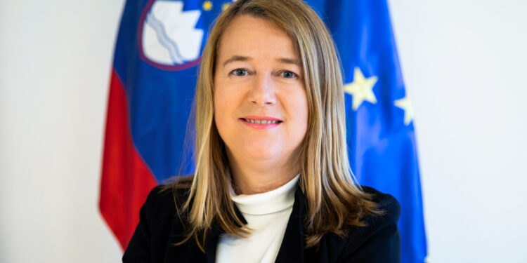 Menjava v vladnem kabinetu: Kdo bo nadomestil Petro Škofic?