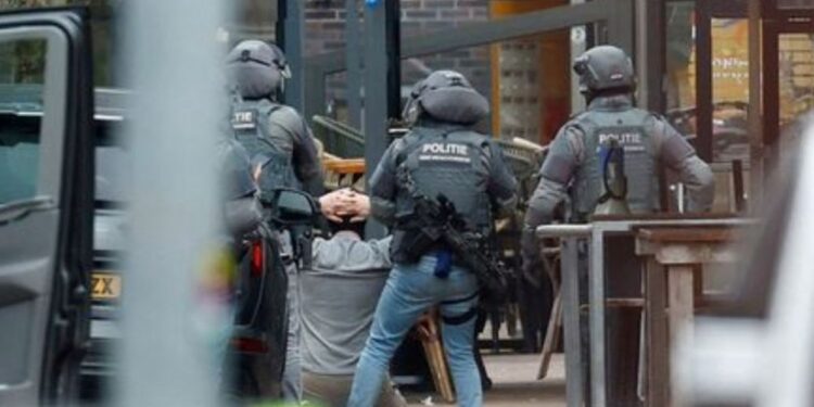 Nizozemska: Drama s talci v nočnem klubu končana