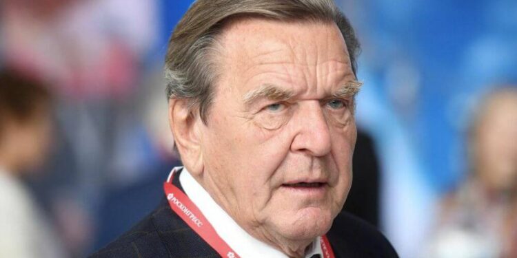Nekdanji nemški kancler Gerhard Schröder