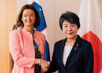 Tanja Fajon in delegacija na obisku Kitajske