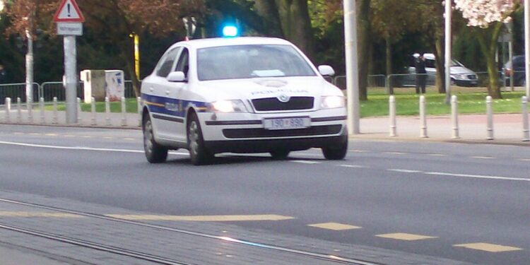 “Nekdo je ubil mojo mamo”: Umrl moški, ki je ustrelil svojo ženo v Zagrebu