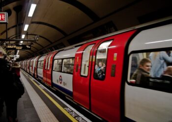 Po letečih taksijih v Beogradu napovedali tudi metro