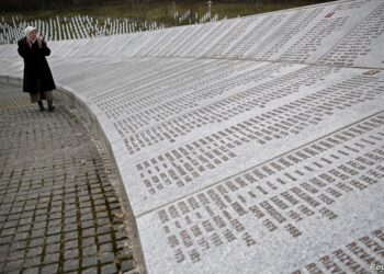 Resolucija o genocidu v Srebrenici danes na dnevnem redu Generalne skupščine ZN: Dodik in Vučić temu močno nasprotujeta