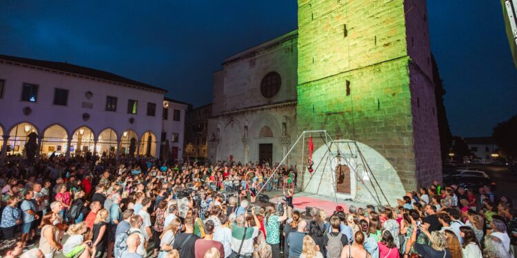 Odprt prenovljen zvonik v Kopru: V njem se nahaja najstarejši zvon v Sloveniji (FOTO)