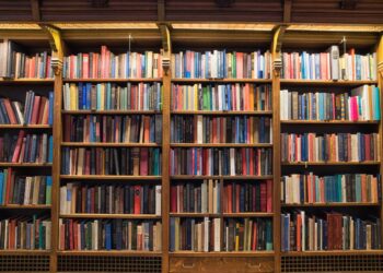 V knjižnico vrnjena knjiga po kar 84 letih izposoje!