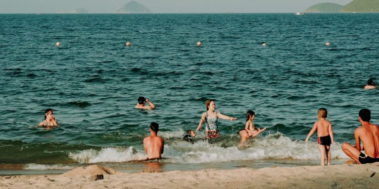 Začenja se koledarsko poletje: Danes najdaljši dan v letu