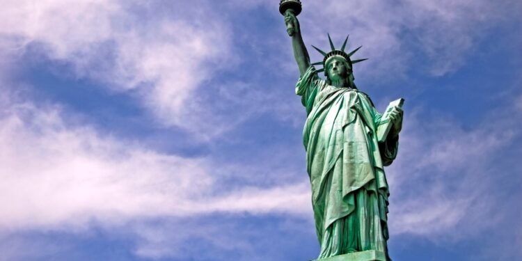 Kip svobode pod vodo? Naraščajoča morska gladina ogroža simbol svobode v New Yorku