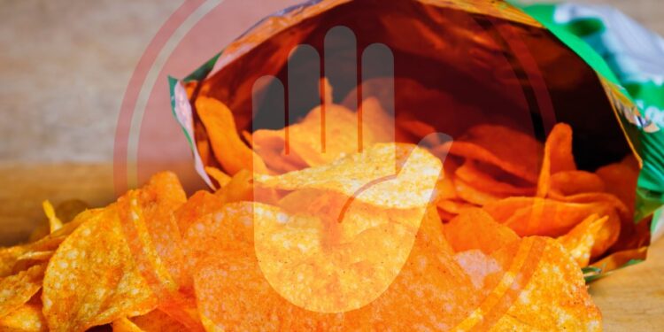 EU prepoveduje čips z okusom dimljene slanine