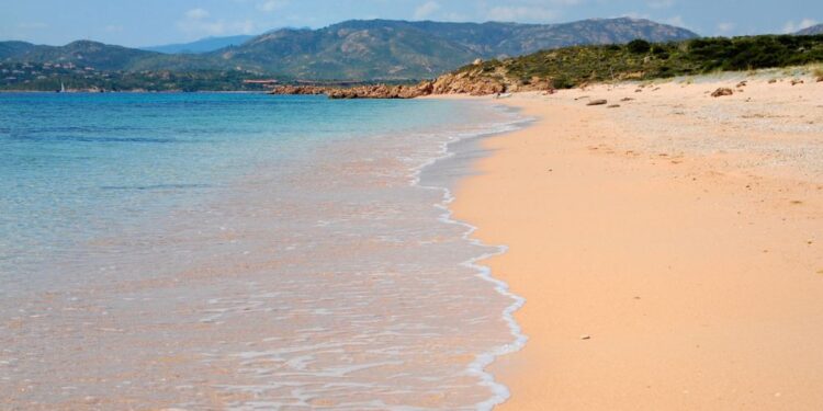 Spiaggia Rosa, plaža