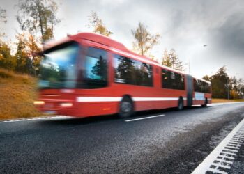 Slovaška: Ob trčenju vlaka in avtobusa pet smrtnih žrtev