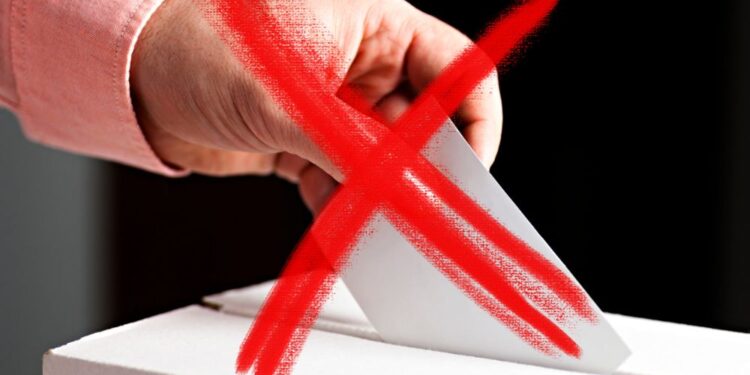 Ugotovili goljufije na voliščih! Ponarejeni glasovnici, našli tudi višek