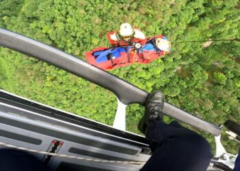 Reševalne akcije: Policijski helikopter posredoval štirikrat v enem dnevu (FOTO, VIDEO)