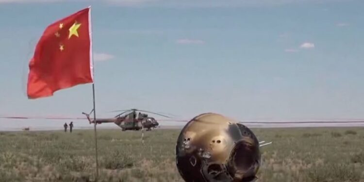 Zgodovinski dosežek: Kitajska prva prinesla vzorce s temne strani Lune (VIDEO)