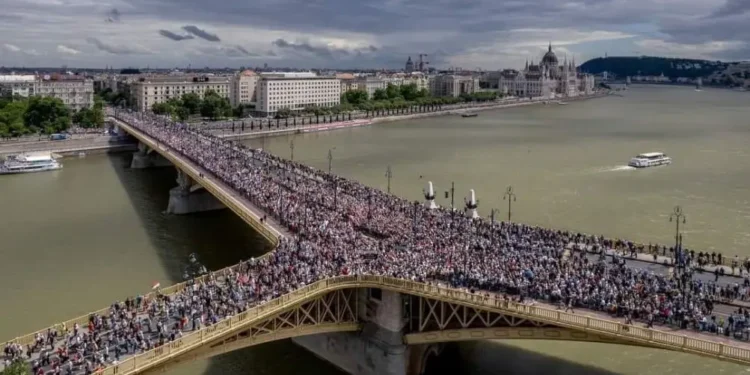 Budimpešta - protest za mir