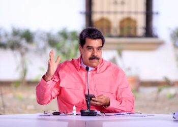 Maduro ponovno na čelu Venezuele: Protesti in obtožbe o goljufijah