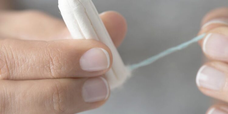 Šokantno odkritje: V tamponih našli nevarne količine svinca in drugih težkih kovin!