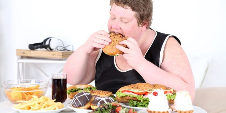 Zakaj ste vedno lačni? Spoznajte hormone, ki upravljajo vašo potrebo po hrani