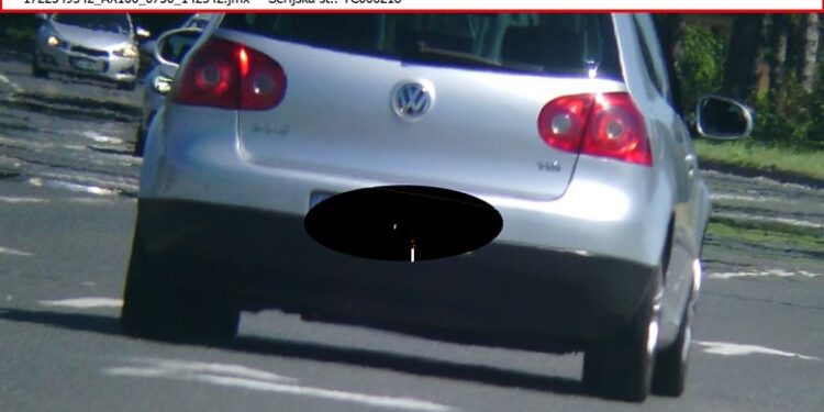 Policija ujela mladega voznika, ki je skozi Celje drvel s 106 km/h (FOTO)