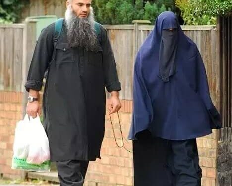 Policijsko nadlegovanje v Uzbekistanu: Muslimani tarča zaradi dolgih brad