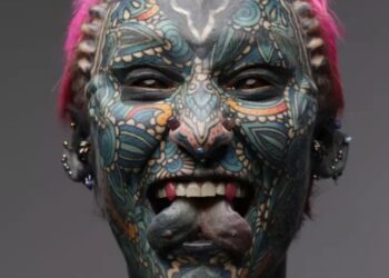 Najbolj tetovirana ženska na svetu: Poglejte, kakšna je bila prej (FOTO)