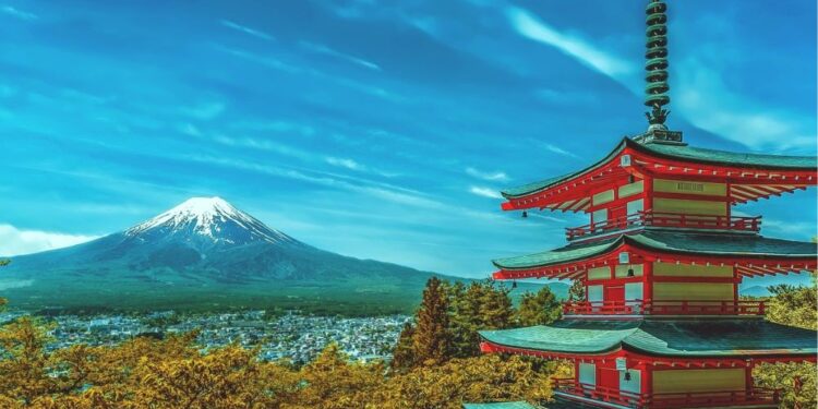 Japonska razmišlja o dvojnem ceniku za turiste: Višje cene za tujce?