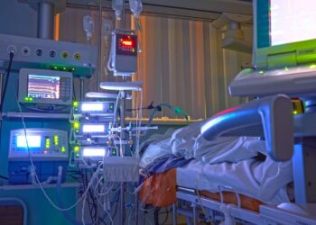 Tragedija na Viru, 3-letnik se še vedno bori za življenje: Voznika privedli na zaslišanje!