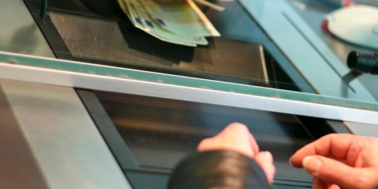 Kaj morajo stranke vedeti o združitvi SKB in Nove KBM?