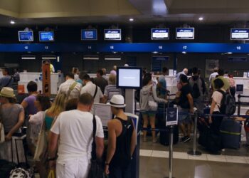 Mednarodna opozorila: “Zapustite Libanon, preden bo prepozno!”