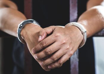 34-letni Burundijec z urejenim bivanjem osumljen spolnega napada na mladoletnico