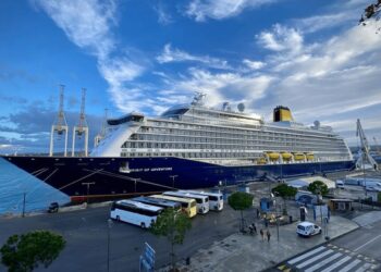 Križarka, Luka koper