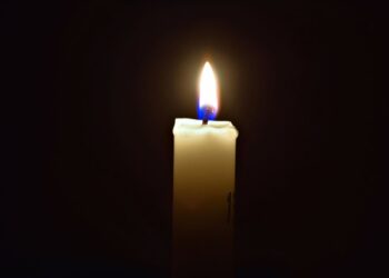 Usodna nesreča v ovinku pri Žlebiču: 49-letni motorist umrl na kraju dogodka