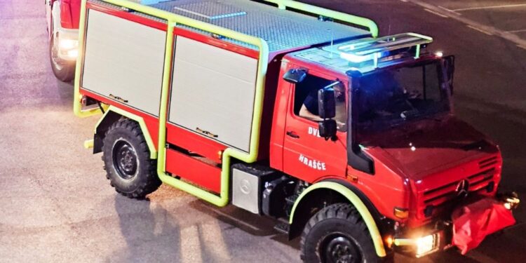 Split še vedno v plamenih: Gasilci v neprekinjenem boju s požarom (FOTO, VIDEO)