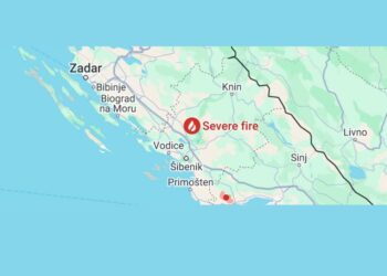 Požari v Dalmaciji pod nadzorom, a nevarnost še ni mimo: Gasilci ostajajo na terenu