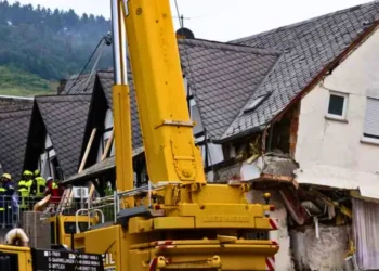 Zadnjo preživelo rešili iz ruševin nemškega hotela v Krövu
