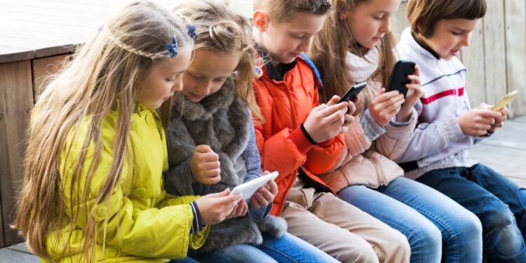 Pametni telefoni na prepovedanem seznamu: Irska stopa korak naprej