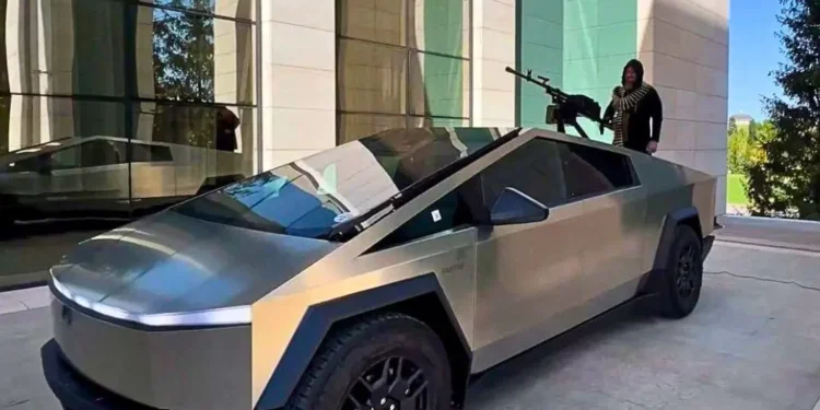 Čečenski predsednik Ramzan Kadirov v Rusijo povabil Elona Muska (VIDEO)