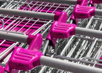 Konec aplikacij za zmenke? Samski v trgovinah iščejo ljubezen z rožnatimi vozički