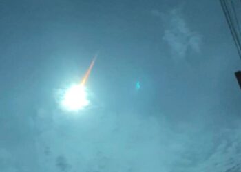 Asteroid ustvaril svetlobno predstavo nad Filipini (VIDEO)