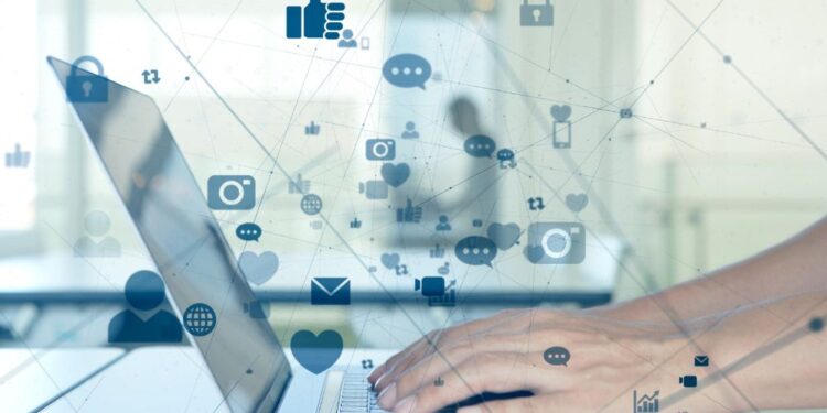 Velike spremembe na družbenih omrežjih: zakon, ki bo vplival na vse nas