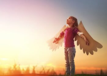 Pozitivna vzgoja: Besede, ki otrokom dajejo krila