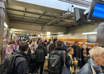 Kaj se je zgodilo na vlaku v Strasbourgu, ki je prevažal evropske poslance?