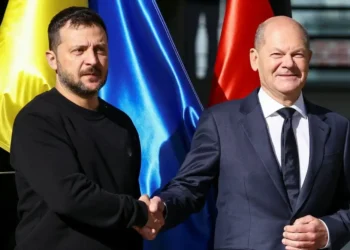 Scholz zavrnil Zelenskega: Nemčija ustavila večje pošiljke orožja Ukrajini