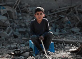 Izraelski napad na center za cepljenje v Gazi: Poškodovani otroci