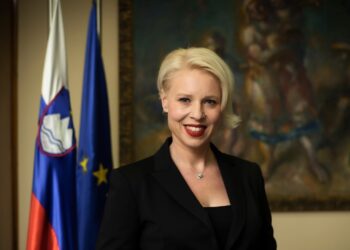 Državno financiranje za razvoj genskega zdravila za Urbana: Klakočar Zupančič o pomenu novega zakona