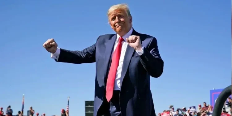 Trump do zmage, Harrisova daleč od rezultatov javnomnenjskih raziskav