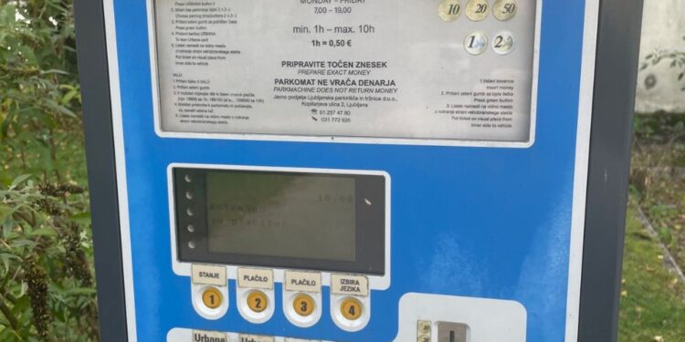 Ljubljana uvaja celotedensko parkirnino: Kje in kdaj boste morali plačati?