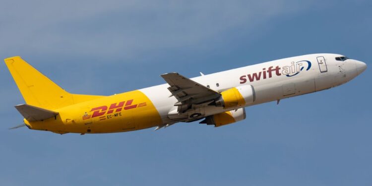 Tragedija v Litvi: Strmoglavilo tovorno letalo, ena smrtna žrtev, več poškodovanih